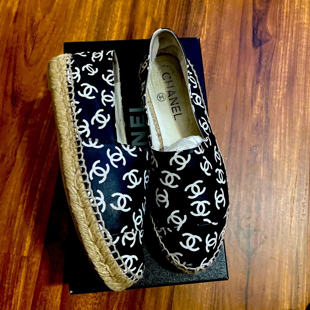Chanel blk and white Esperdrille